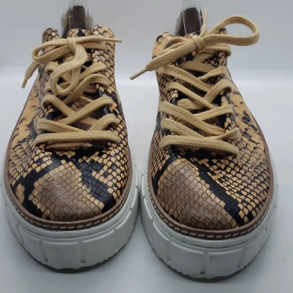 Vince Camuto Women Shoes Lace Up Sneaker Raiza Animal Brown Print Size 9